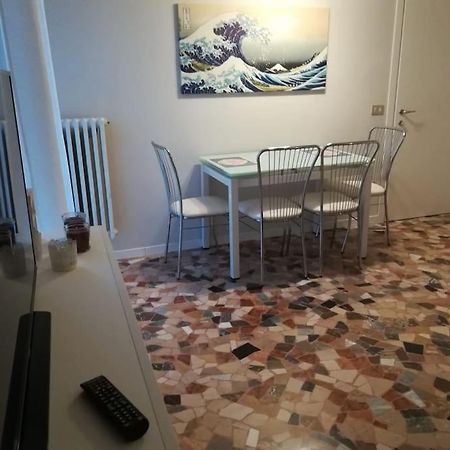 Primo Piano - Bilocale Casa Vacanze 布雷西亚 外观 照片
